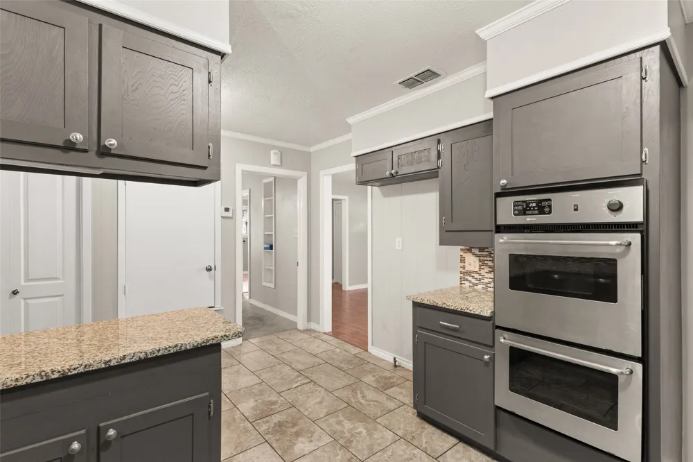 801 Park Gilmer, TX 75644
