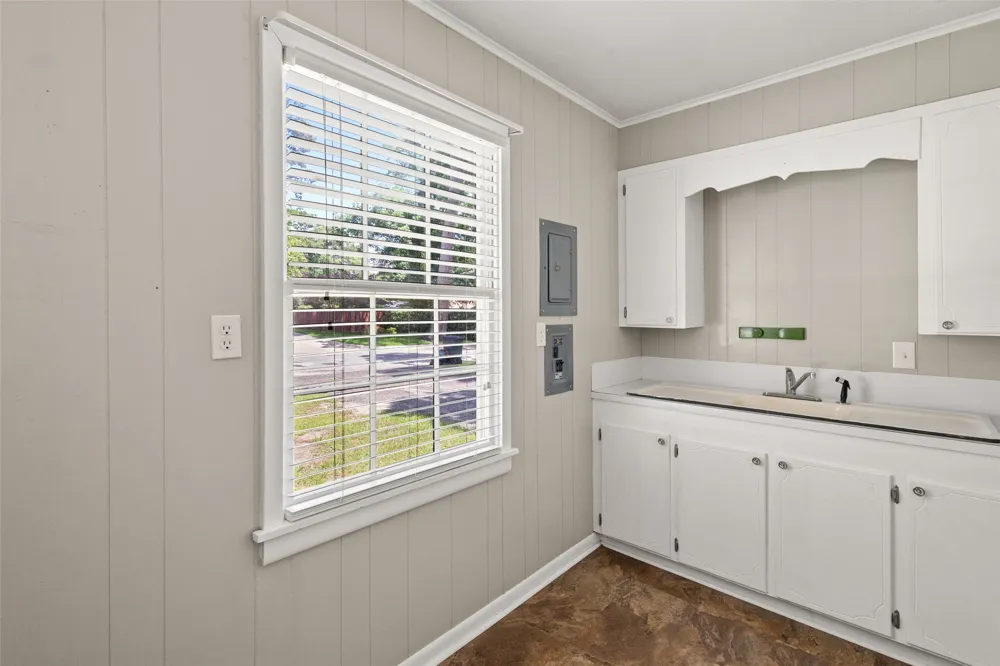 801 Park Gilmer, TX 75644