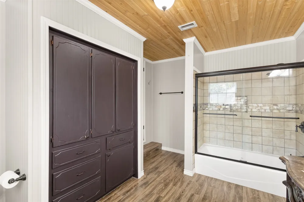 801 Park Gilmer, TX 75644