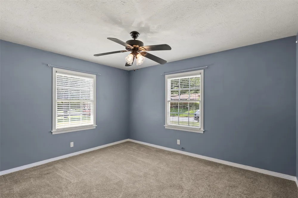 801 Park Gilmer, TX 75644