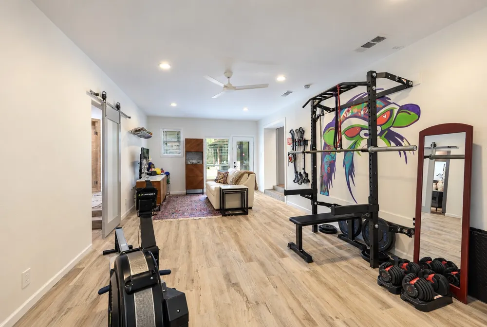 301 Lakeland Drive Highland Village, TX 75077