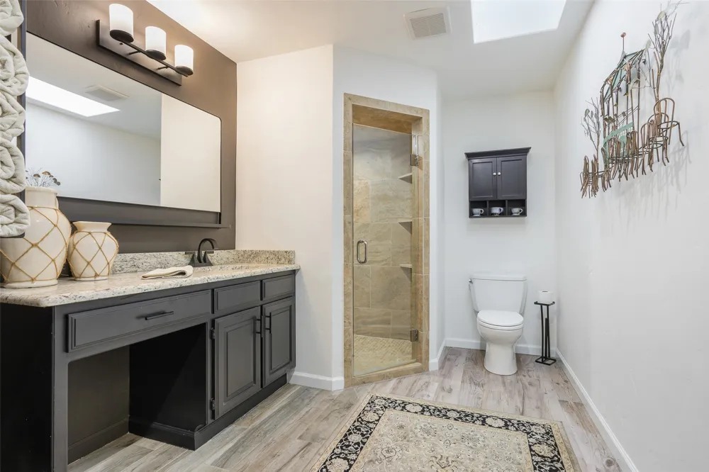 301 Lakeland Drive Highland Village, TX 75077