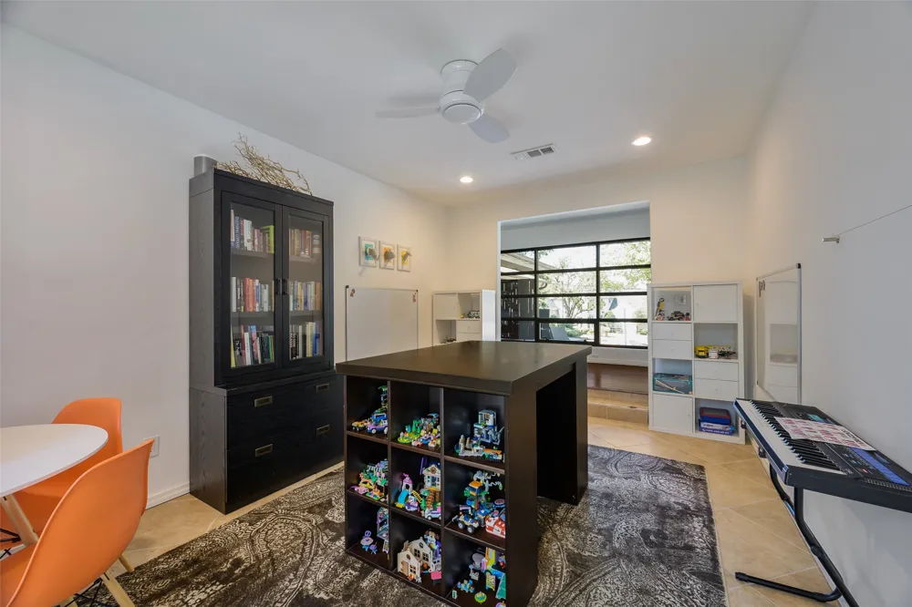 301 Lakeland Drive Highland Village, TX 75077