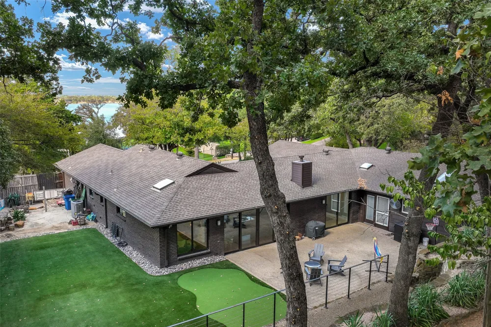 301 Lakeland Drive Highland Village, TX 75077