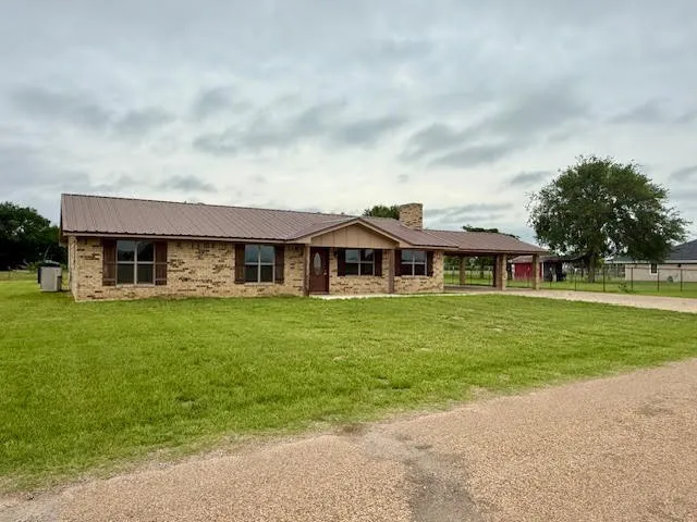 22184 Old River Road Trinidad, TX 75163