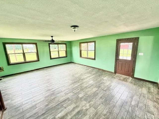 22184 Old River Road Trinidad, TX 75163