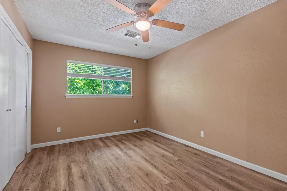 6713 Biggs Court Houston, TX 77061