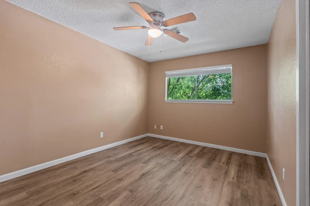 6713 Biggs Court Houston, TX 77061