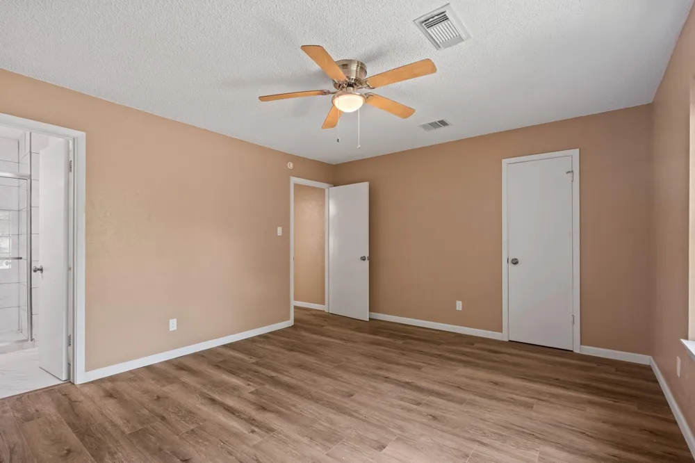 6713 Biggs Court Houston, TX 77061