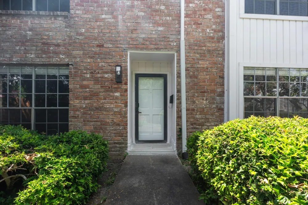 6713 Biggs Court Houston, TX 77061