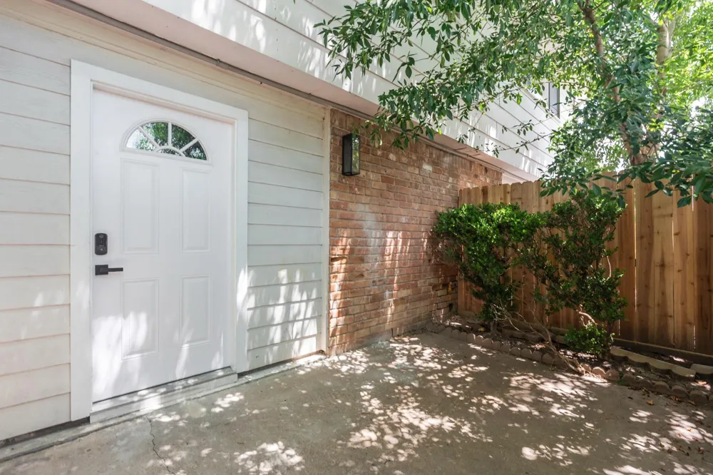 6713 Biggs Court Houston, TX 77061