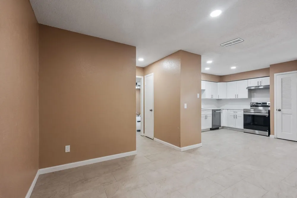6713 Biggs Court Houston, TX 77061