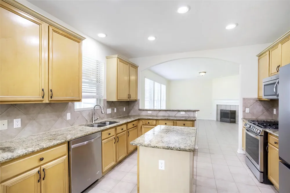 16315 E Amber Willow Trail Cypress, TX 77433