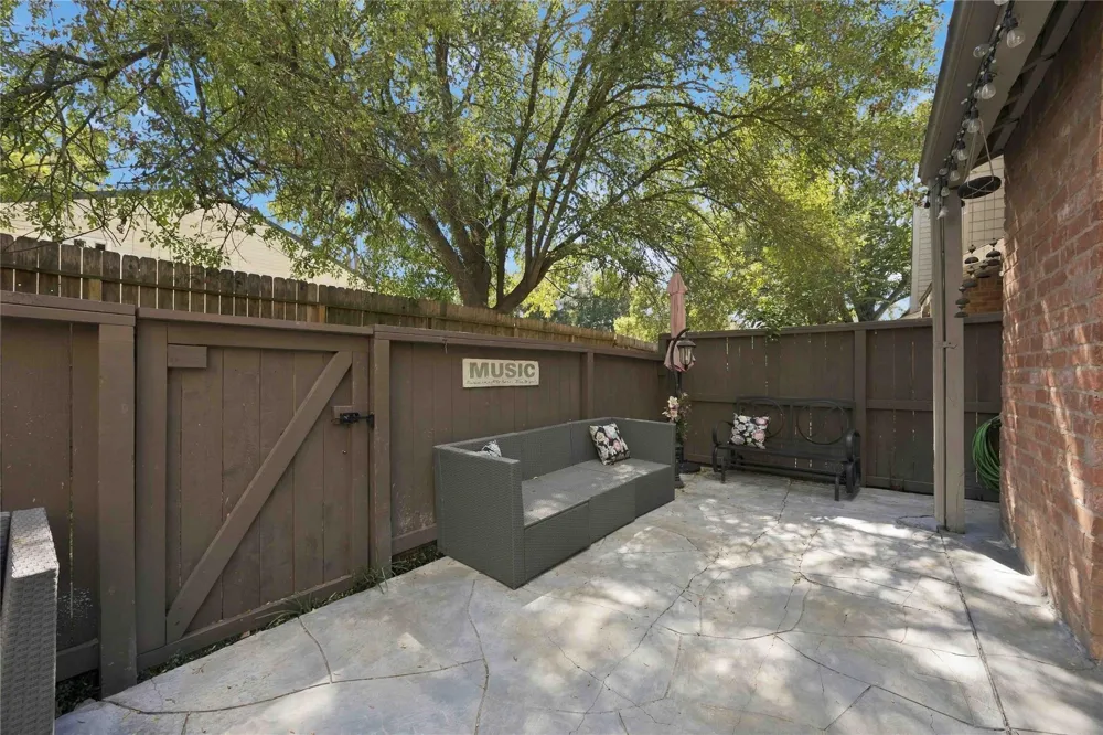 1669 Prairie Grove Drive Houston, TX 77077