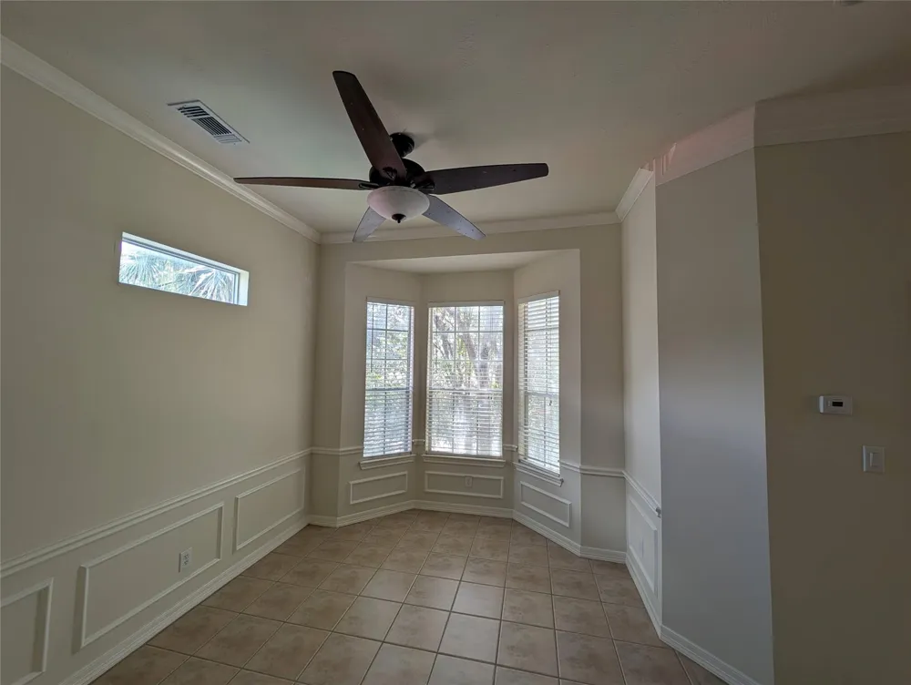 5302 Blossom Street Houston, TX 77007