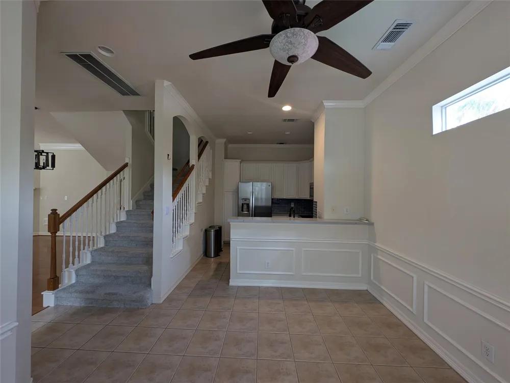 5302 Blossom Street Houston, TX 77007