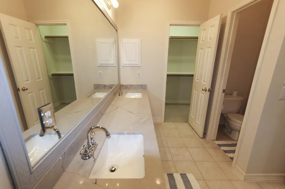 5302 Blossom Street Houston, TX 77007