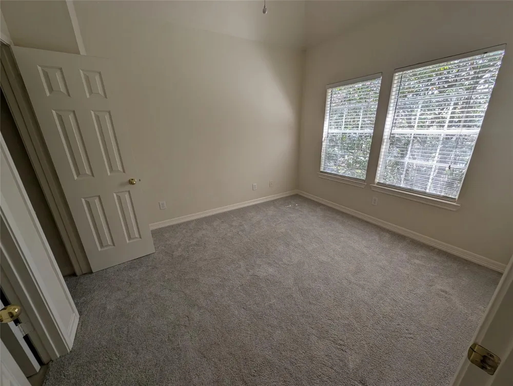 5302 Blossom Street Houston, TX 77007