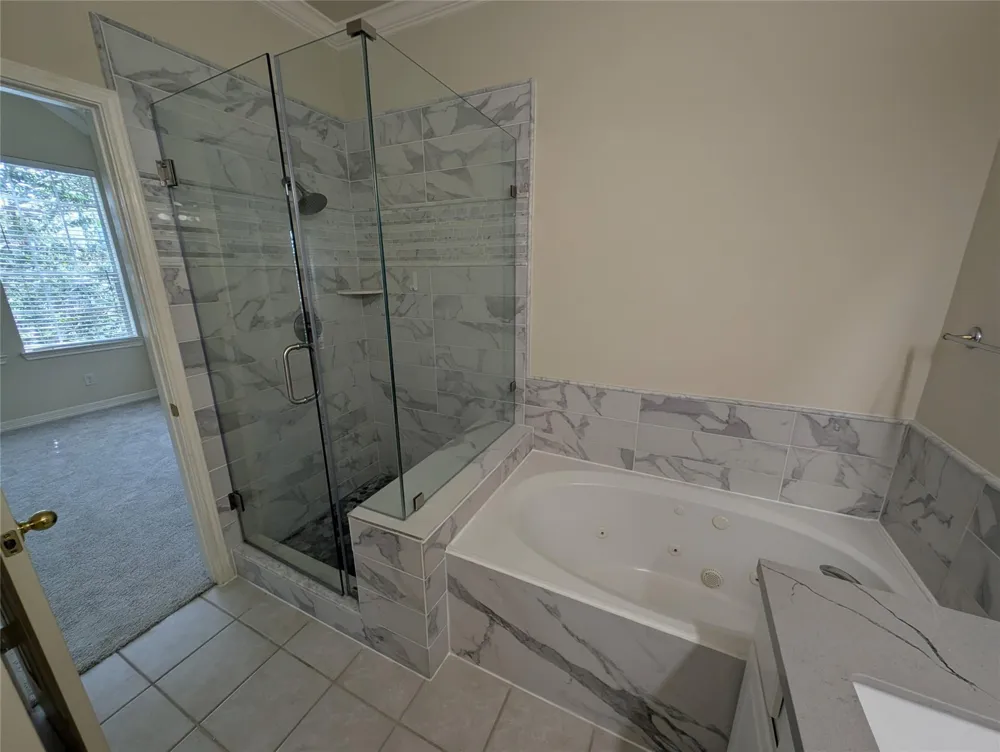 5302 Blossom Street Houston, TX 77007