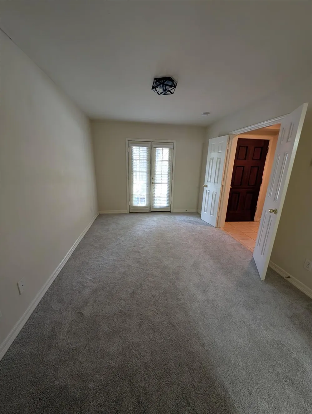 5302 Blossom Street Houston, TX 77007