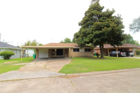 402 Chandler Drive
