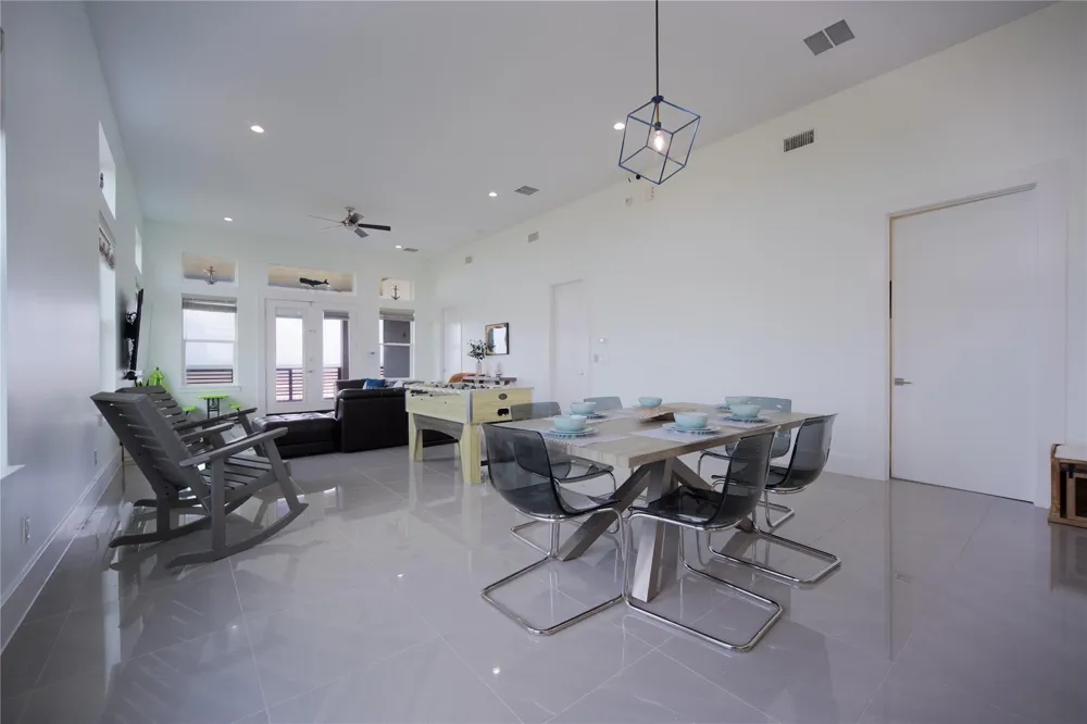 1402 County Road 230 #230 Bay City, TX 77414