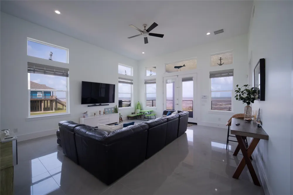 1402 County Road 230 #230 Bay City, TX 77414