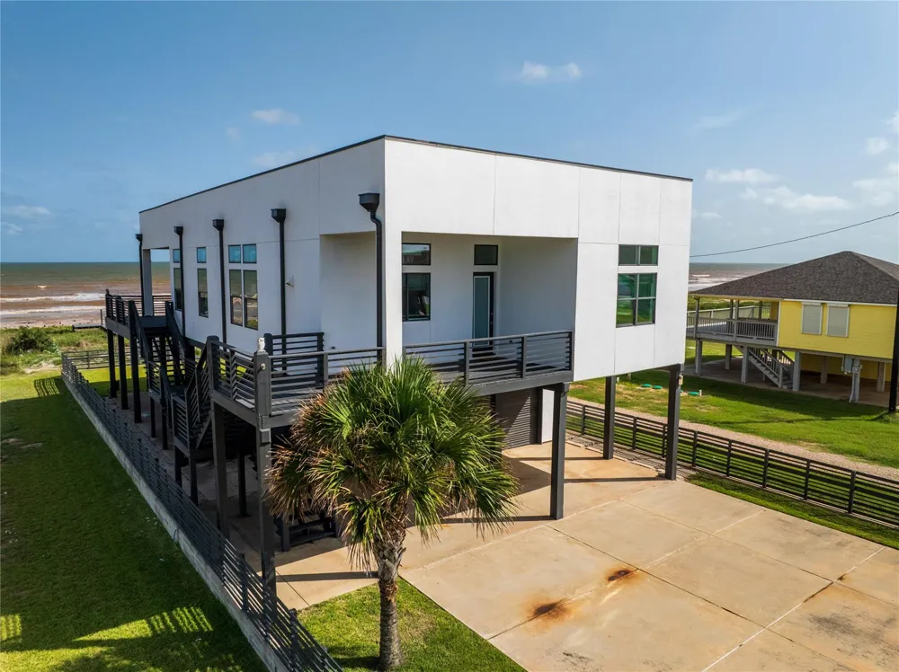 1402 County Road 230 #230 Bay City, TX 77414