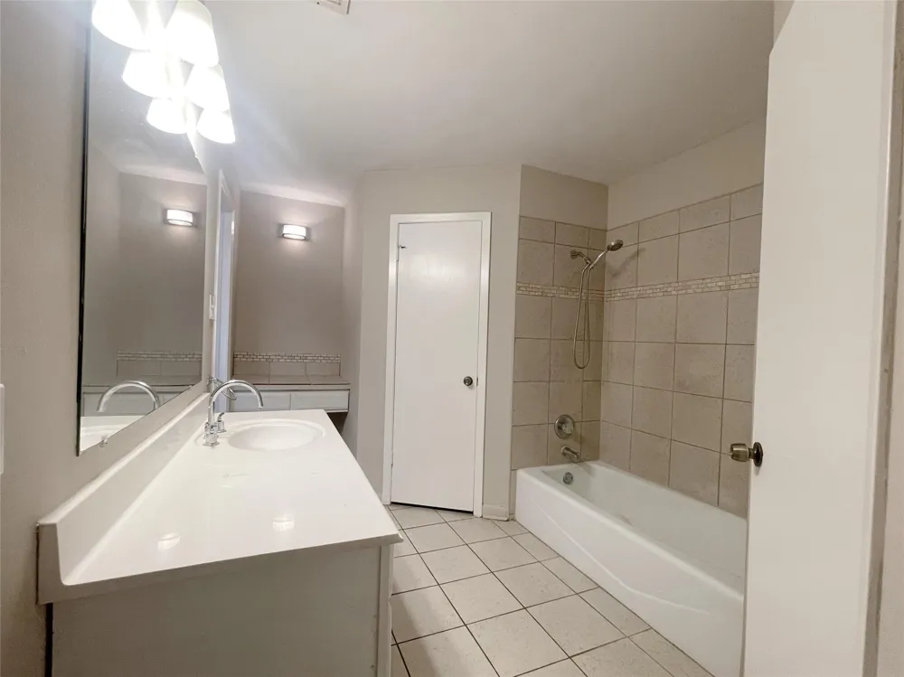 1922 Havenhouse Spring, TX 77386