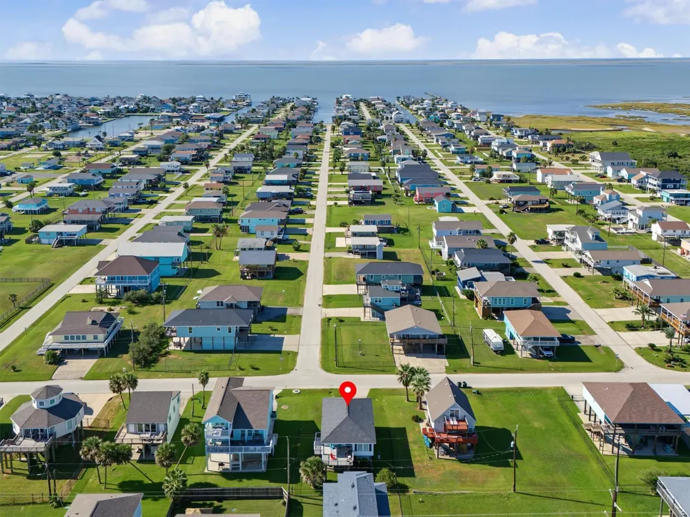 21531 Zachary Galveston, TX 77554