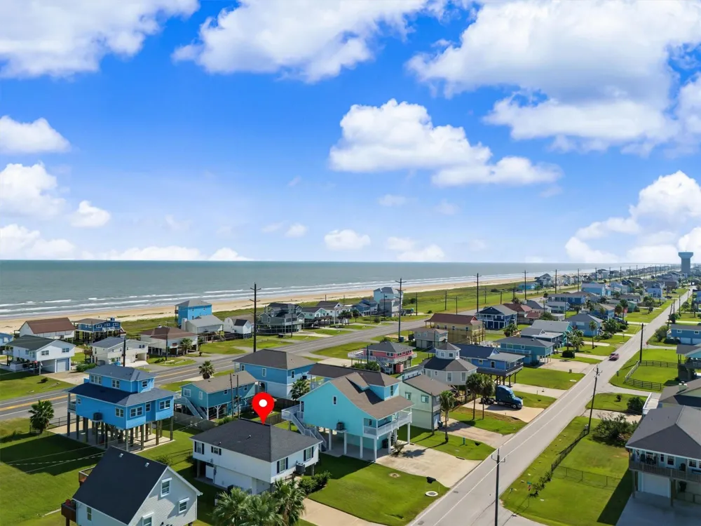 21531 Zachary Galveston, TX 77554