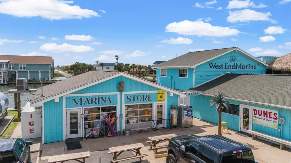 21531 Zachary Galveston, TX 77554