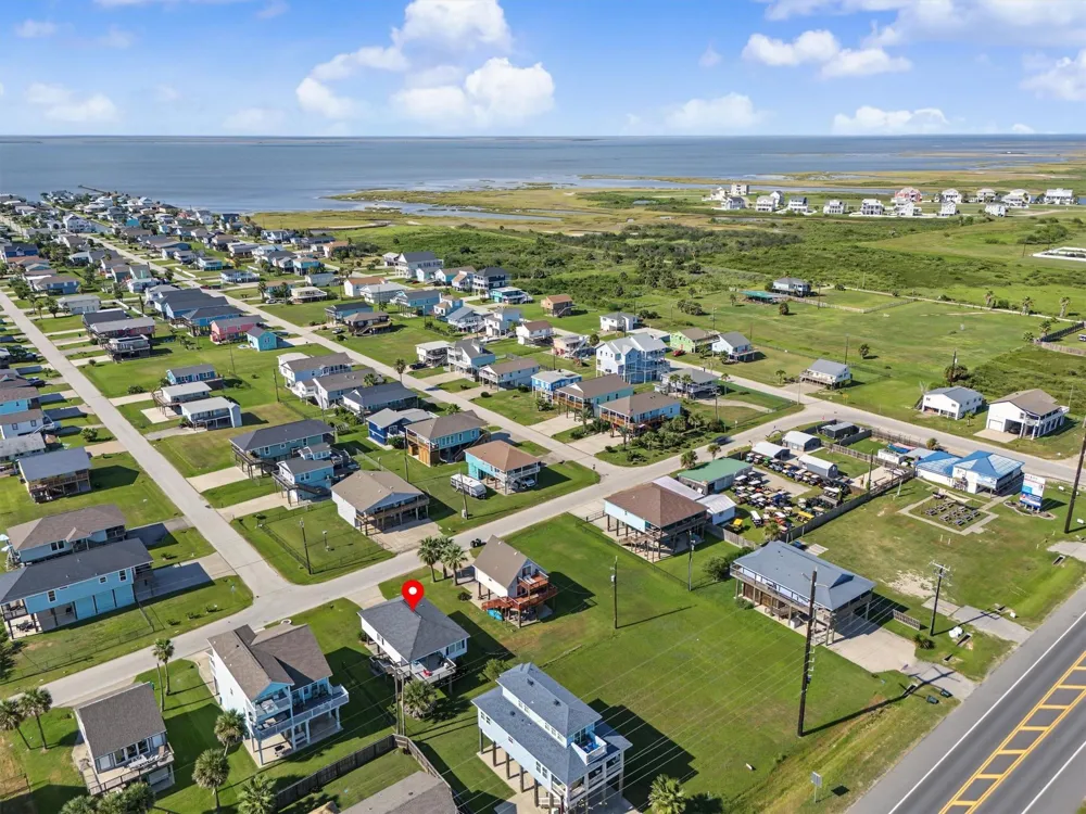 21531 Zachary Galveston, TX 77554