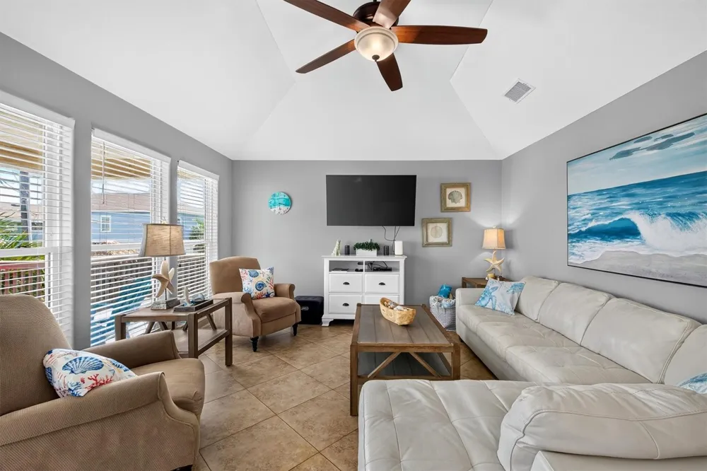 21531 Zachary Galveston, TX 77554