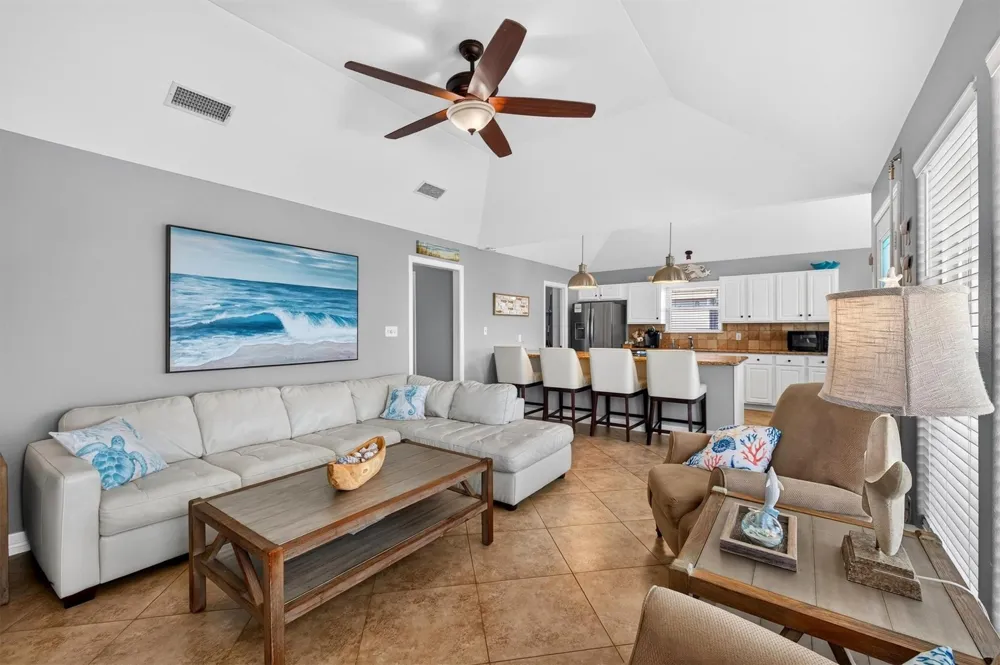 21531 Zachary Galveston, TX 77554