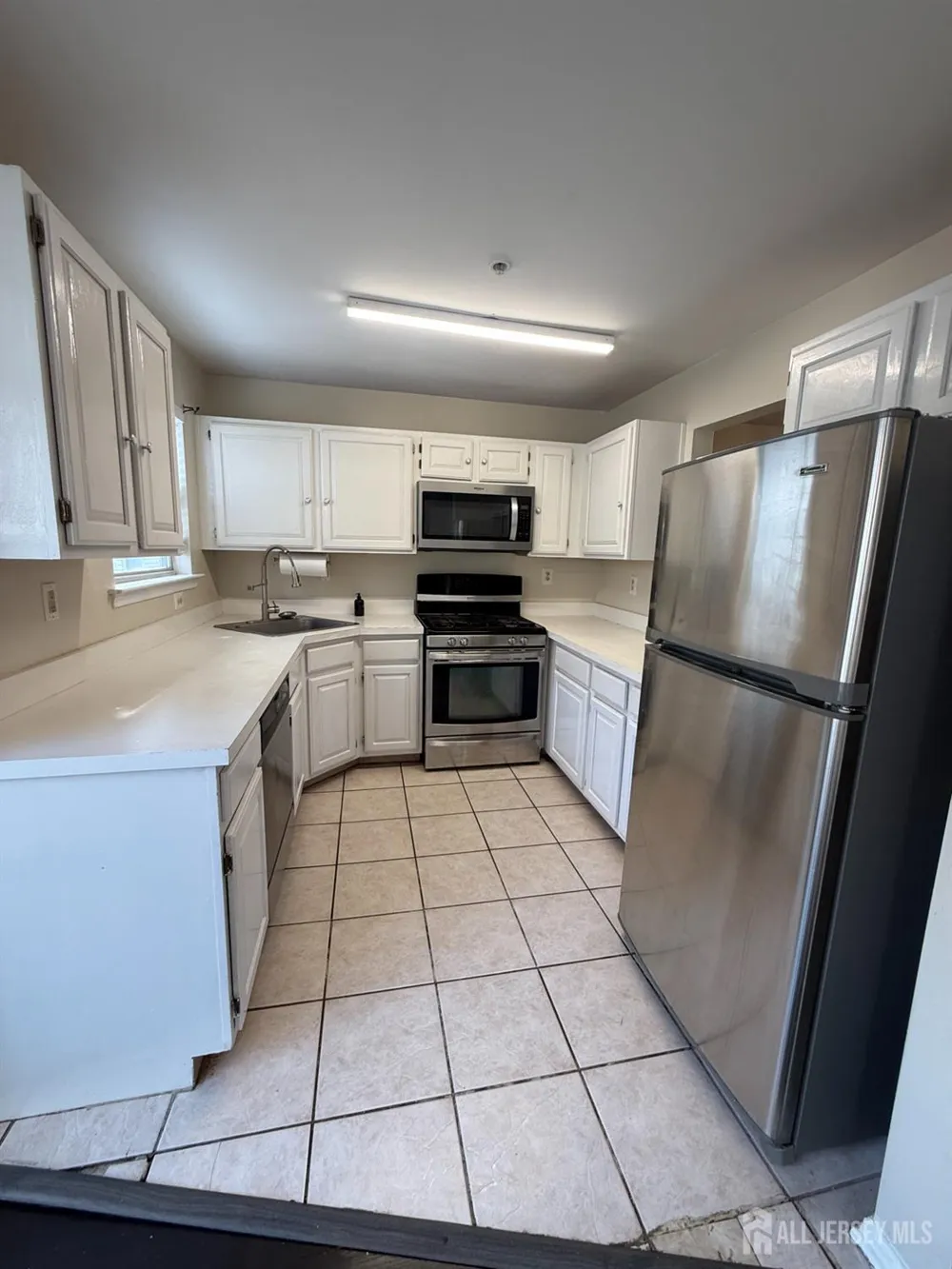 730 Harbortown Boulevard Perth Amboy, NJ 08861