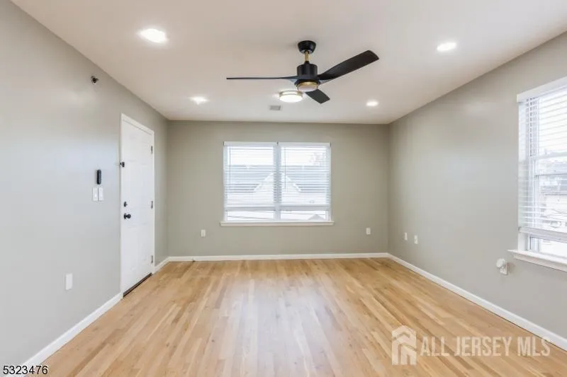 495 Catherine Street #3 Elizabeth, NJ 07201