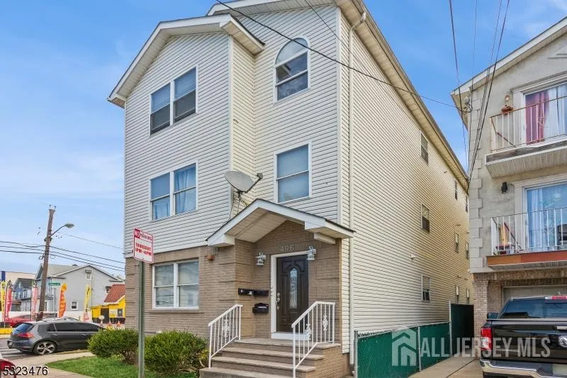 495 Catherine Street #3 Elizabeth, NJ 07201
