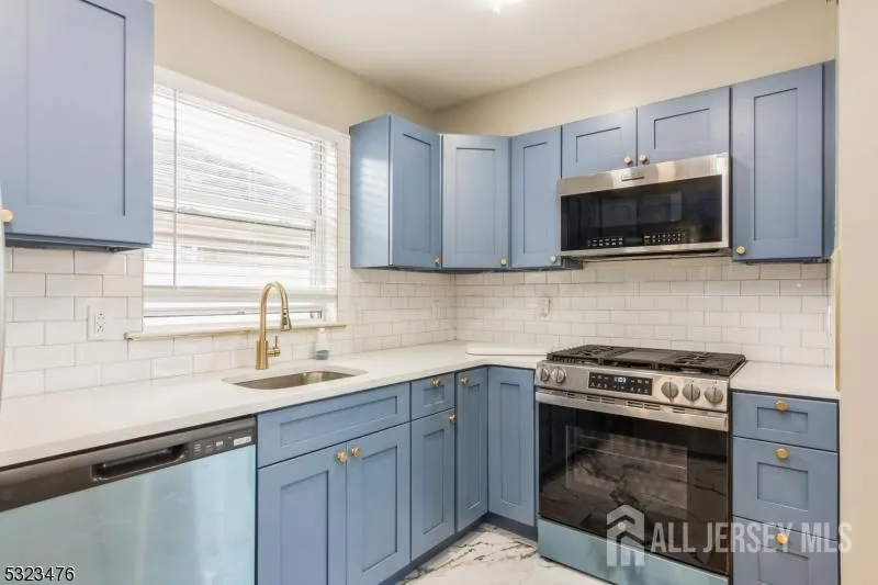 495 Catherine Street #3 Elizabeth, NJ 07201