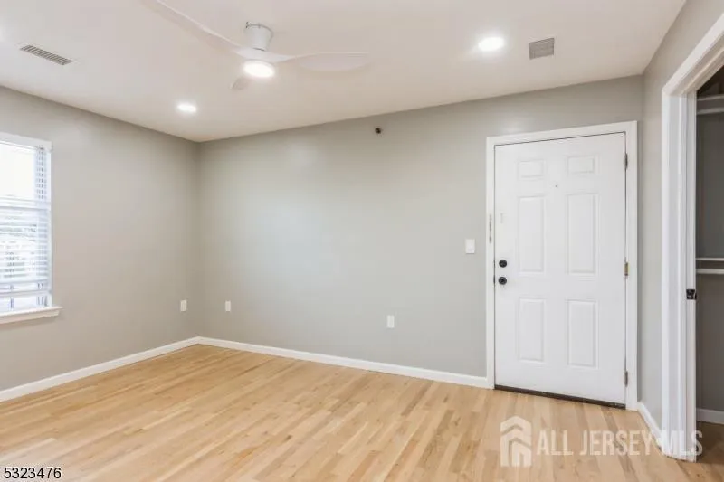 495 Catherine Street #3 Elizabeth, NJ 07201