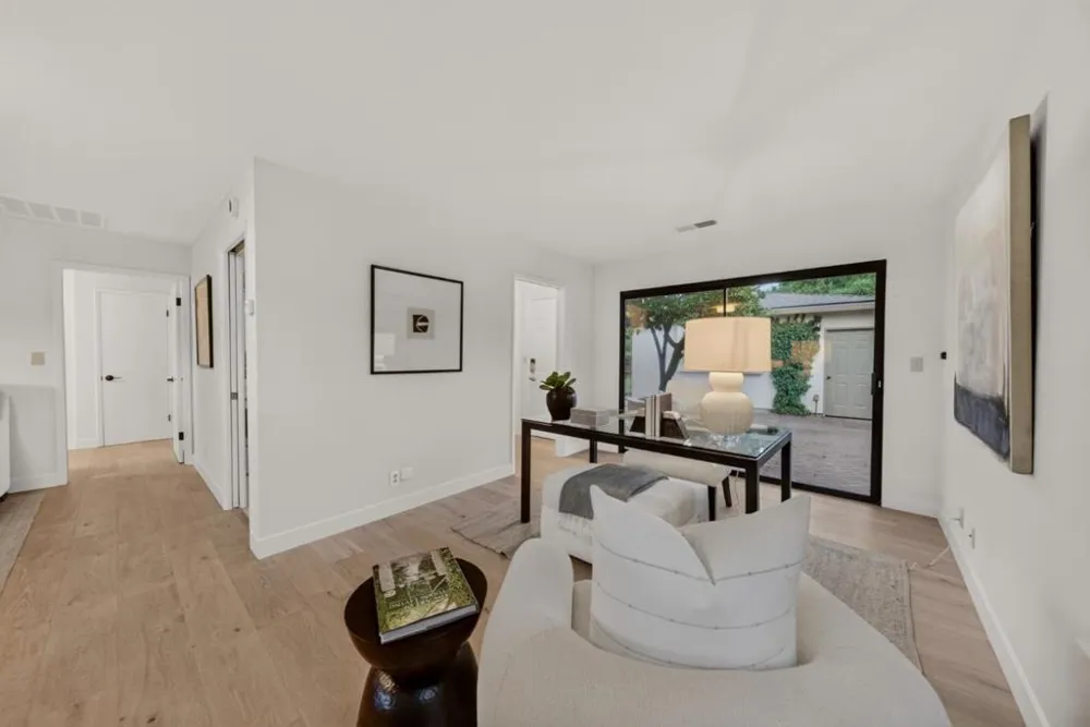 1215 Eva Avenue Los Altos, CA 94024