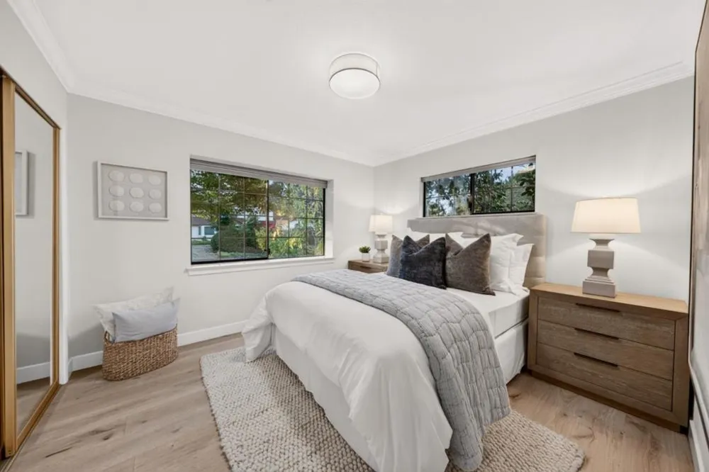 1215 Eva Avenue Los Altos, CA 94024
