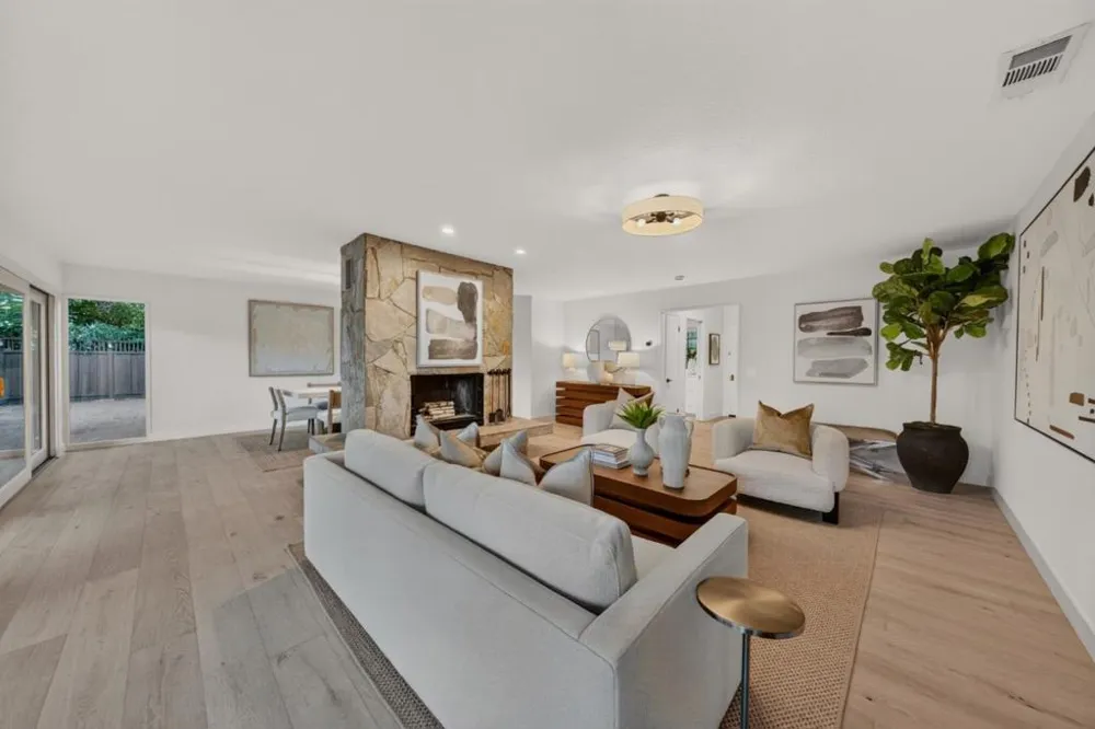 1215 Eva Avenue Los Altos, CA 94024