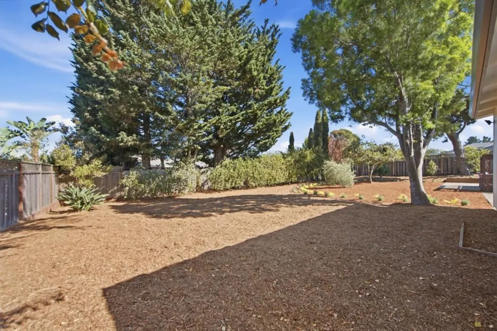 3402 Hillcrest Drive Belmont, CA 94002