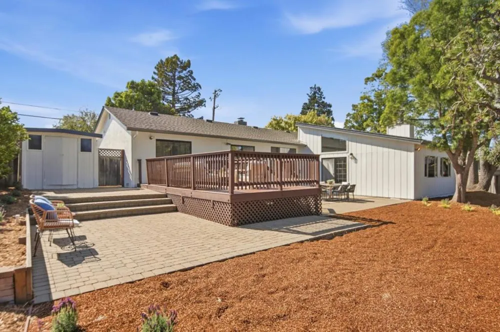 3402 Hillcrest Drive Belmont, CA 94002