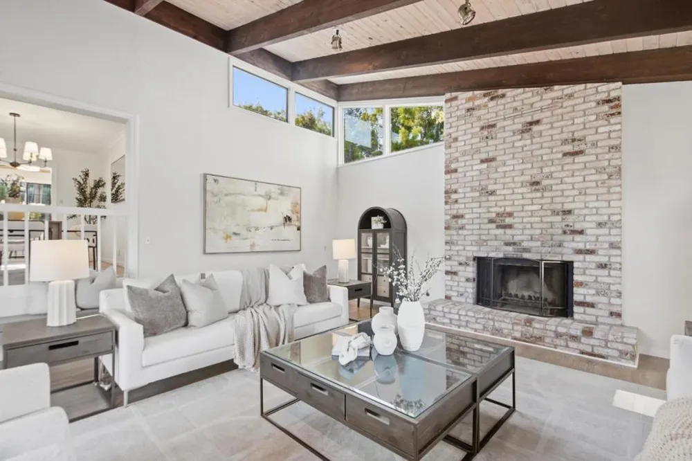 3402 Hillcrest Drive Belmont, CA 94002