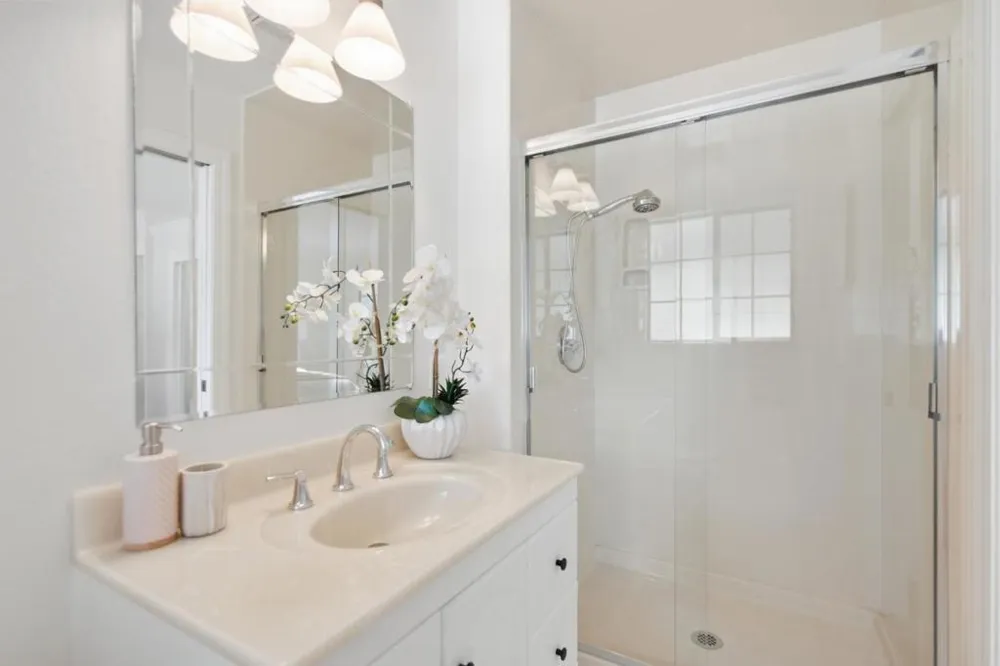 3402 Hillcrest Drive Belmont, CA 94002
