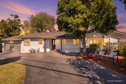 3402 Hillcrest Drive