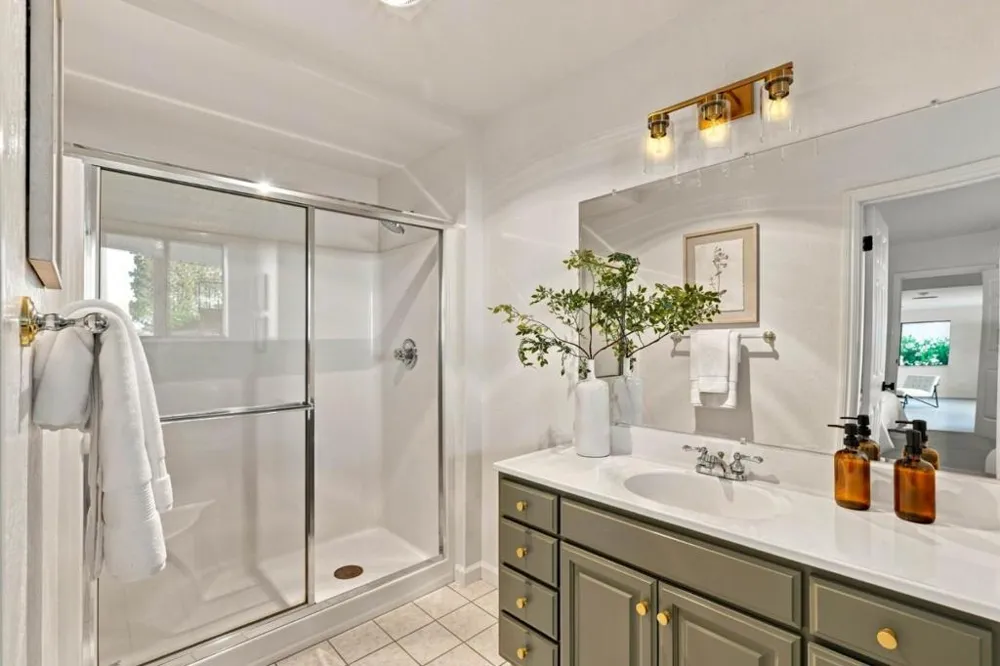 3291 Melendy Drive San Carlos, CA 94070
