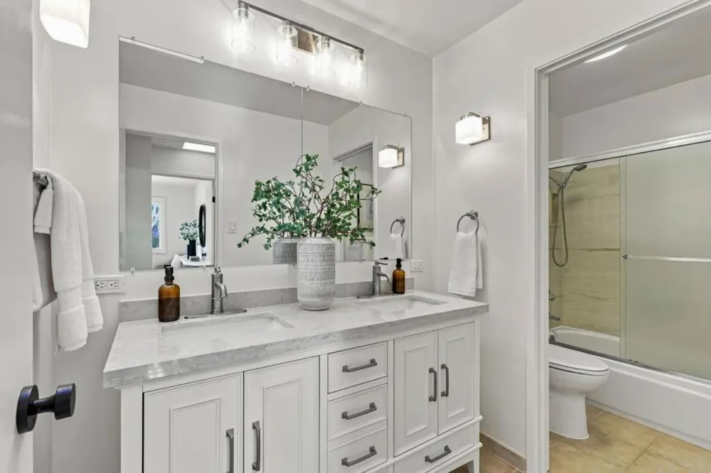 3291 Melendy Drive San Carlos, CA 94070